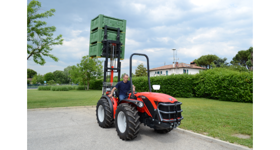 Elevatore idraulico triplex per trattori agricoli 16THAD CM ELEVATORI